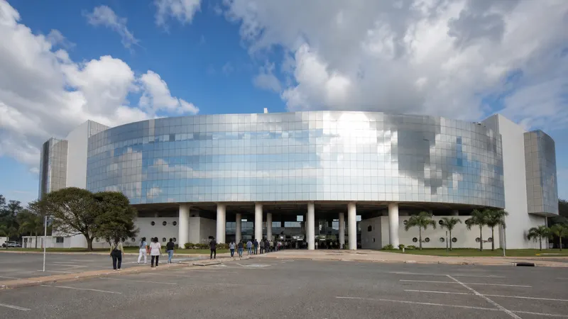 Alarme esvazia Prédio Minas na Cidade Administrativa; uma pessoa fica ferida