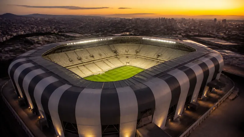 Atlético perde para o Flamengo nos acréscimos e foca no clássico contra o Cruzeiro