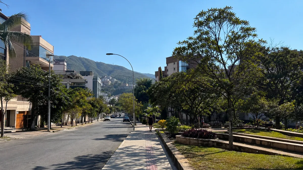 Imagem ilustrativa de uma rua de Havaí, Belo Horizonte