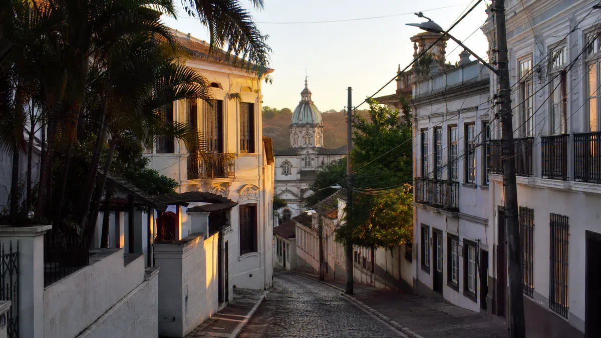 Imagem ilustrativa de uma rua de Santa Tereza, Belo Horizonte