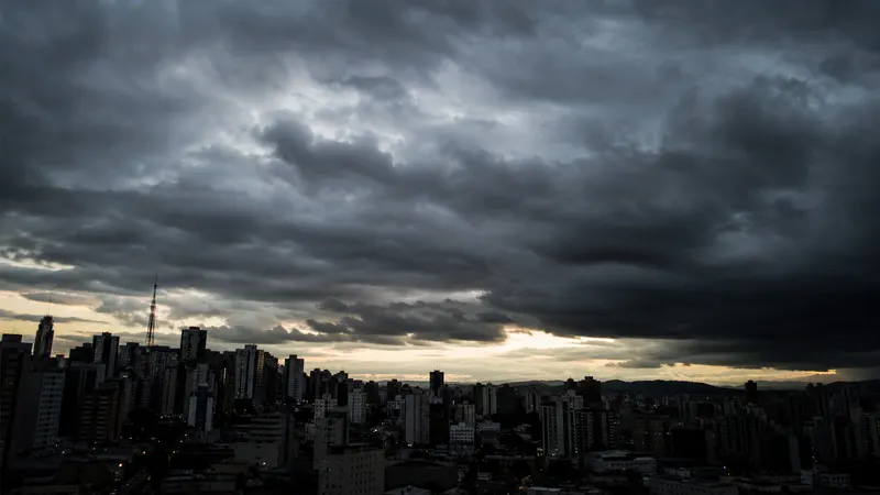 Alertas de tempestade para a região de BH de terça-feira (22) a quarta-feira (23)