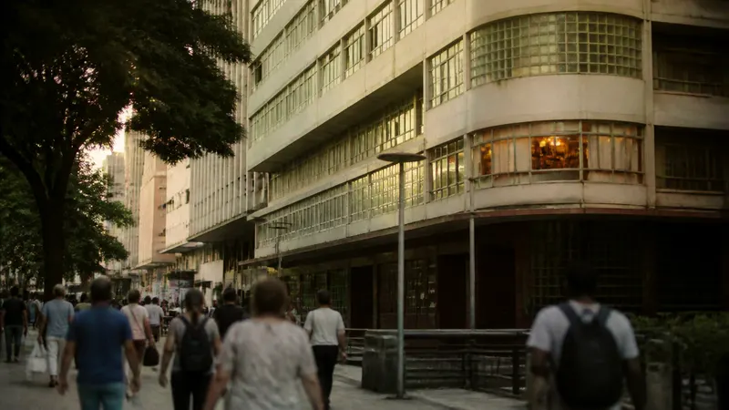 Bar do Claudão abre no Edifício Central, no Centro de BH, com proposta analógica