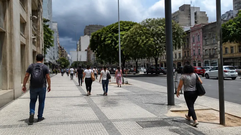 BH tem segunda-feira de calor, com chuva possível em alguns pontos, diz Defesa Civil