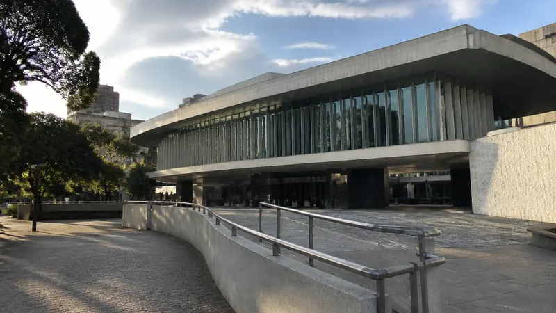 Câmara de BH aprova carteira de identificação para pessoa com deficiência