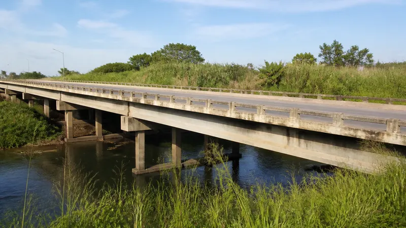 Casal é encontrado morto sob viaduto na MG-424, em São José da Lapa