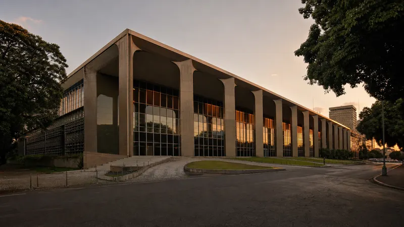 Cleitinho Azevedo é eleito governador de Minas Gerais no primeiro turno