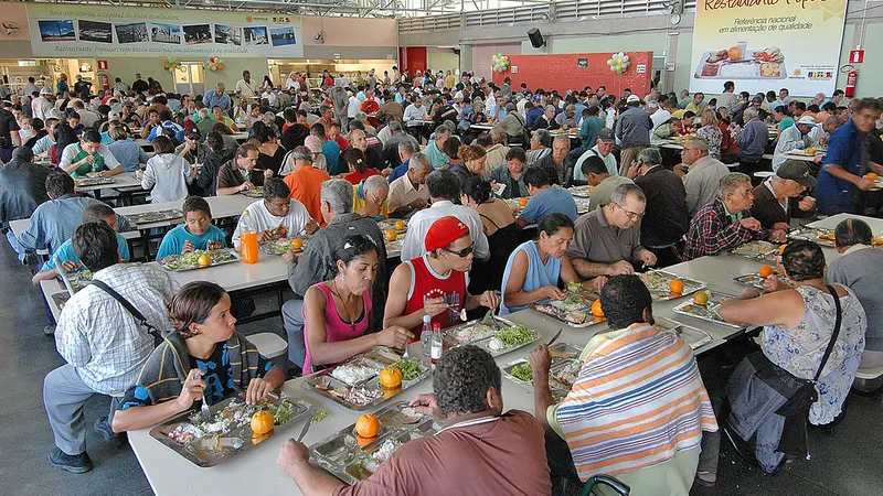 Comissão da Câmara pede cronograma do horário noturno dos restaurantes populares de BH