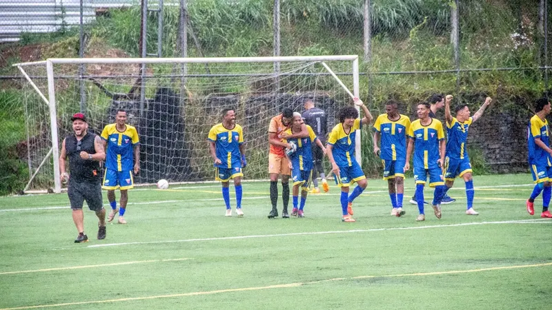 Copa Centenário tem seis jogos decisivos neste domingo em BH