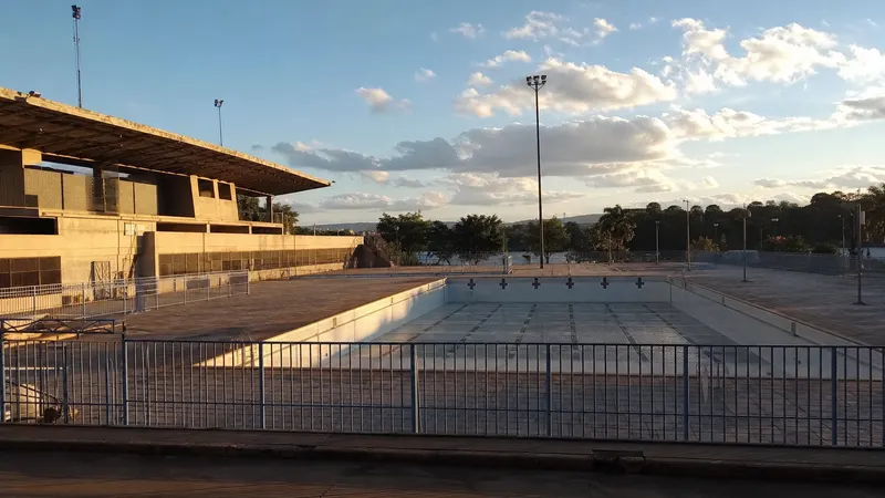 Estudante da UFMG morre após afogamento em piscina do CEU, na Pampulha