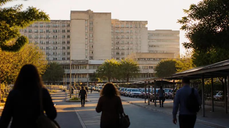 HC-UFMG anuncia início de cirurgias robóticas nesta terça-feira (20)