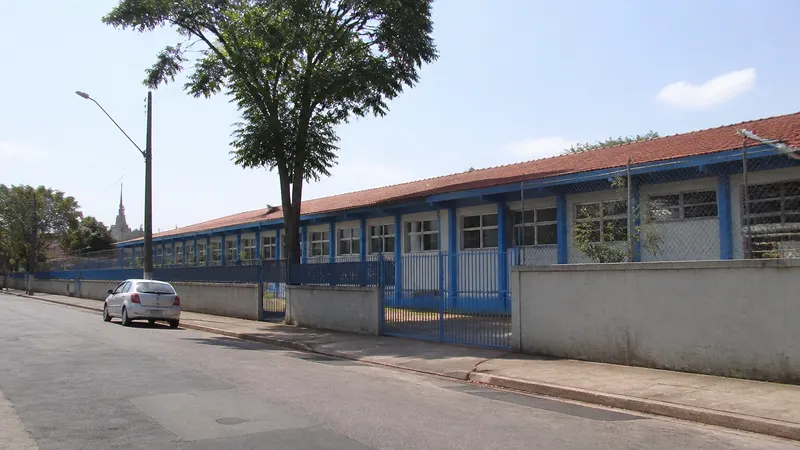 Homem é preso com fuzil na porta de escola em Igarapé, na Grande BH