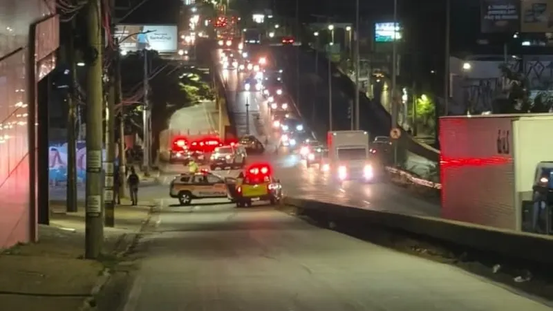 Justiça aceita denúncia contra caminhoneiro por batidas no Anel Rodoviário