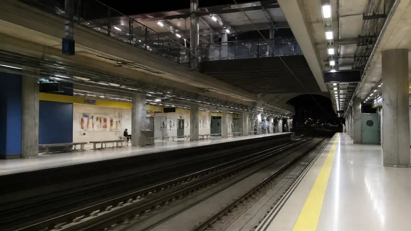 Metrô de BH tem intervalo maior à noite e horário ampliado em duas estações
