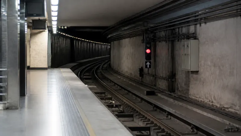 Metrô de BH tem intervalos de 24 minutos e via única em trechos entre 24 e 31 de outubro