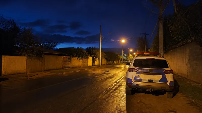 Motociclista morre após colisão com viatura da PM durante perseguição em Lagoa Santa