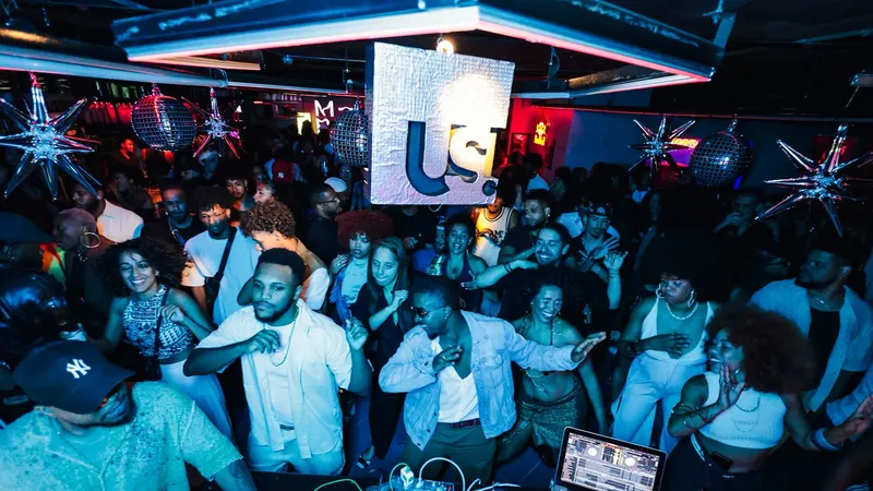 Oficina gratuita de DJ para mulheres e pessoas LGBTQIAPN+ é neste sábado no Barreiro