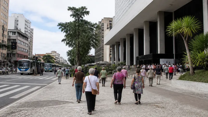 Outubro Prateado tem seminário de abertura nesta quinta no Centro de BH