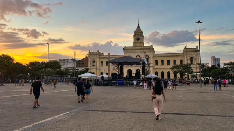 Palco Sesc na Praça da Estação abre comemorações dos 129 anos de BH