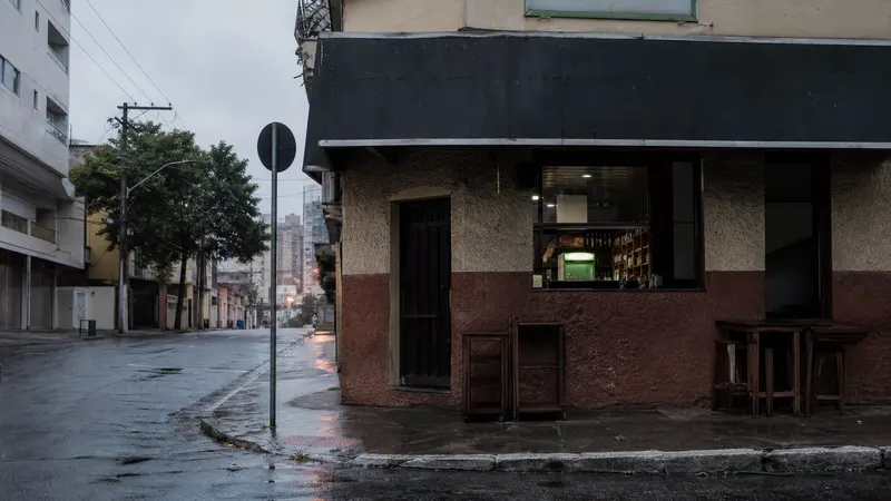 PM da reserva é suspeito de matar policial penal em bar na Casa Branca, em BH
