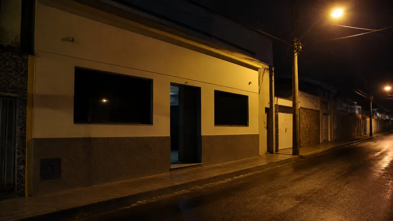 Princípio de incêndio esvazia comitê de Nikolas Ferreira no Betânia, em BH