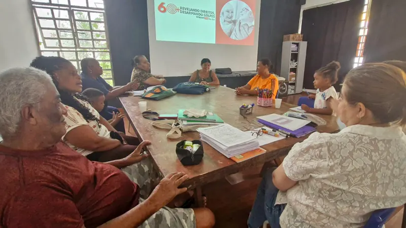 Procon-MPMG faz ação educativa sobre golpes com idosos no Aglomerado da Serra