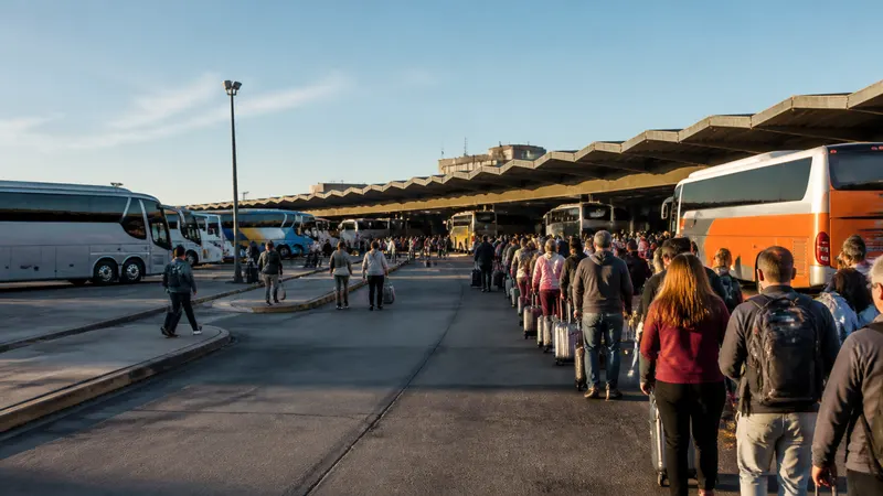 Rodoviária de BH prevê 108 mil passageiros no feriado de Finados