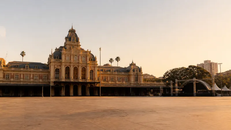 Seu Jorge faz show gratuito na Praça da Estação em outubro
