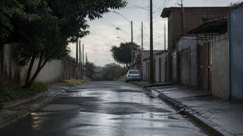 Soldado da PM é baleado durante tentativa de roubo no bairro Silveira