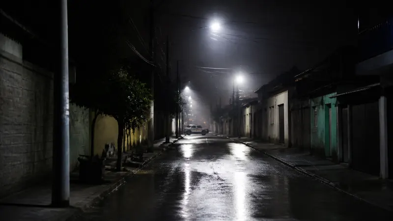 Tiroteio no Nova Cachoeirinha deixa três feridos na noite de sábado